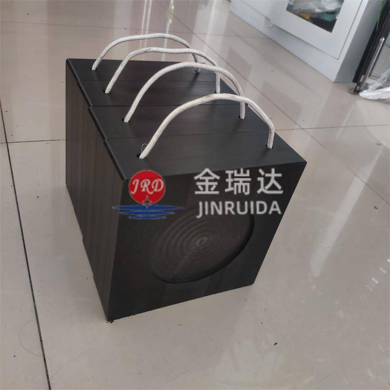 支腿垫板