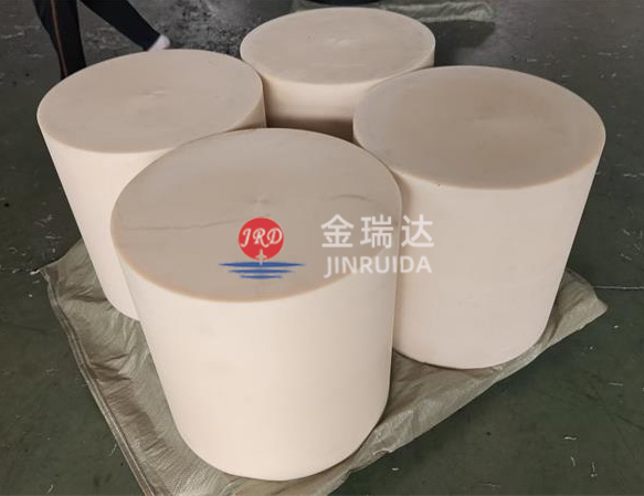尼龙柱